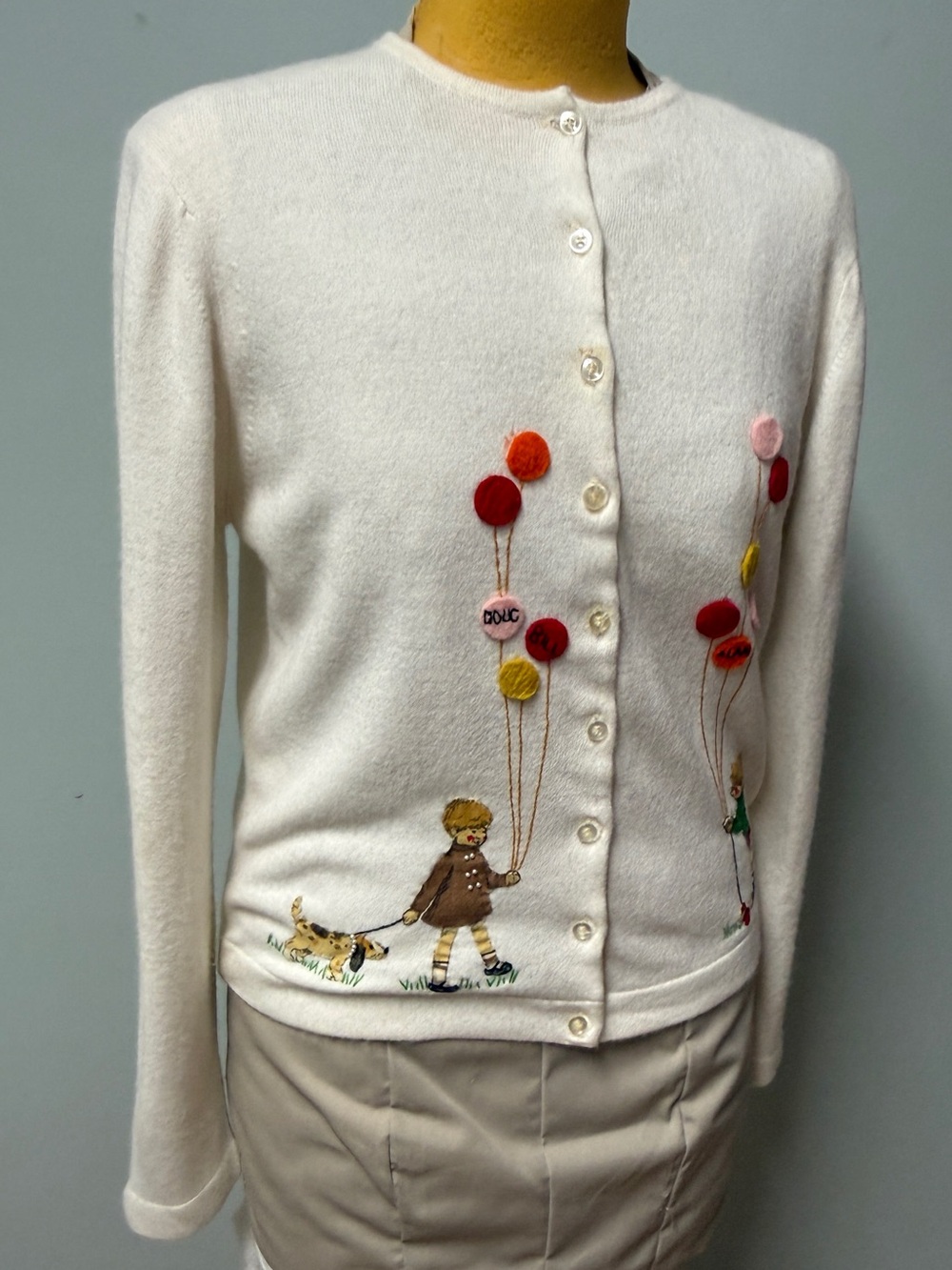 Vintage warm-white Embroidered Button-Front Sweater w/ Colorful Balloon Accents
